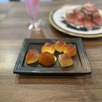 上野の森スモークダイニングGAGA - 燻製チーズ