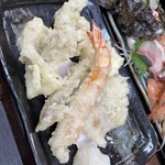 まるさん松本 - 天ぷら定食の天ぷら(これで半分の量)