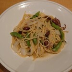 243833489 - ホタルイカと春野菜の梅肉ソース