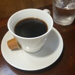 キッチン ブルー グローブ - ホットコーヒーのアップ