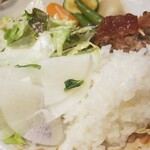 キッチン ブルー グローブ - ご飯はお新香で食べ進めます