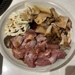 243836702 - 皮とモモ肉