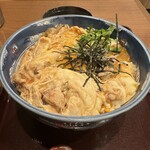 Dondon Tei - 特盛親子丼･赤出汁付き(930円)