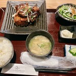 IZAKAYA 田jyu - 豚の角煮酢豚定食
