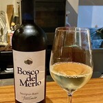 Luogo - Bosco del Merlo
                      Turranio Sauvignon Blanc 2019
                      イタリア リゾン-プラマッジョーレ産の白ワイン