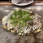 Naniwa Okonomiyaki Bochibochi - 牛スジねぎ焼き