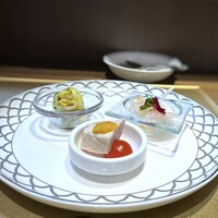 白金中華 星期菜 - ◆前菜3種・・このお皿、懐かしい。