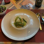 BISTRO VAGUE - 帆立貝の燻製とブッラータチーズ　青リンゴのプランタンサラダ仕立て