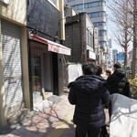 麺庵 利休 - 開店時の行列