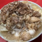 ラーメンきずな - ラーメン3分の1(120g)全マシ うずら ほぐしブタ