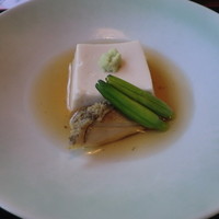 葉山 日影茶屋 - 先付：胡麻豆腐、豆鮑塩蒸し