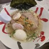 麺厨房あじさい 紅店