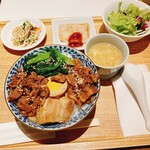 Saodoufa - ルーローファン定食