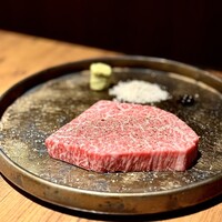和牛とタン 焼肉 とみ 新橋本店 - 