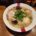 ラーメン凪 豚王 - チャーシュー麺（1000円）+味玉（130円）