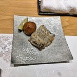鮨裕 - 横須賀走水の手釣り太刀魚　おろし玉添え♪塩で甘さが引き立ち、香りとの渾然一体に！