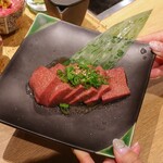 精肉卸問屋直営 焼肉ホルモン 肉匠 牛次郎 - 