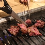 精肉卸問屋直営 焼肉ホルモン 肉匠 牛次郎 - 