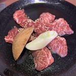 焼肉とんちゃん - 和牛ハラミを塩で