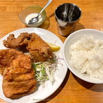 天香美意 - 若鶏の唐揚げ定食 800円（込）スープは遠慮しました