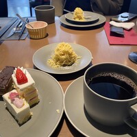 ブッフェアンドカフェ スロープサイドダイナー ザクロ - 