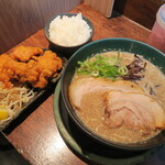 博多とんこつ 天神旗 - 