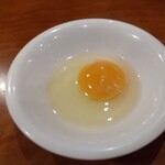 ラーメン サンガ - 特製まぜそば（期間限定）の生卵