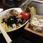 Nami - 和風サラダとお通しのツブ貝明太マヨ和え