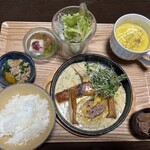 レストランカフェ アンドット - 