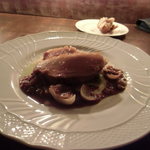 ファイ - 放牧豚のロースト、りんごとマスタードのソース