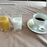 フランス料理レストラン ベルビュー - 布のテーブルクロスがいい！ホテルのレストランっていいですネ～