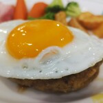 伯爵邸 - ベーコンエッグハンバーグ定食（1000円）