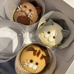 パティスリー ミネット - ケーキの箱を開けたらニャーニャーニャー♪