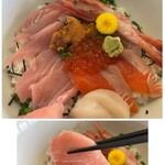 Hamabe - ◇ 特製海鮮丼…ネタは日替わりのようですが、
                      甘エビ、サーモン、ホタテ、鯛、カンパチ？が2切れずつ、
                      厚切りのマグロが5切れ、
                      雲丹にイクラも乗せられており…
                      豪華な内容です♪╰(*´︶`*)╯♡