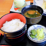Kaishokudokoro Eemon Ya - ご飯、味噌汁、漬物