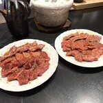 肉 希々 - 