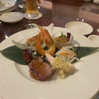 萬珍樓 本店 - 前菜盛り合わせ