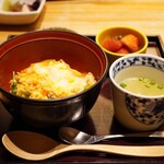 観音坂 鳥幸 - ◆鳥幸名物 奇跡の八ヶ岳卵の親子丼 小