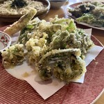 Marui - 山菜天婦羅拼盤