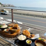 海沿いの キコリ食堂 - 