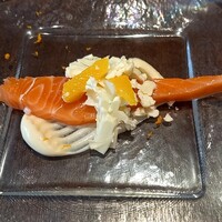 IMPASTO - 低温調理した紅富士サーモンのマリネ