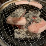 A5仙台牛焼肉 肉豊作 - 