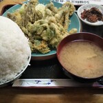 Isuto Rodo - 山菜てんぷら定食