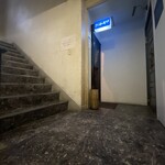 おたべや - 雑居ビルの一角。こんなん食べログとかGoogleマップ無かったら見つけられん！