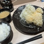 とんかつ憲進 - 常陸の輝き ヒレかつ3個定食(約35gx3)、東の匠SPF豚 単品ヒレかつ(約35g)