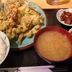 イースト・ロード - 山菜てんぷら定食
