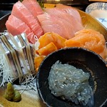魚笑 - ６種類の刺身