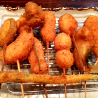 We offer a variety of courses that selection our signature deep-Fried Skewers