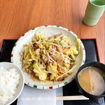 Fukuishi Pa-Kingu Eria Sunakku Ko-Na Fu Do Ko To - 野菜炒め定食830円税込