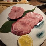 Jukusei Yakiniku Maruniku - 